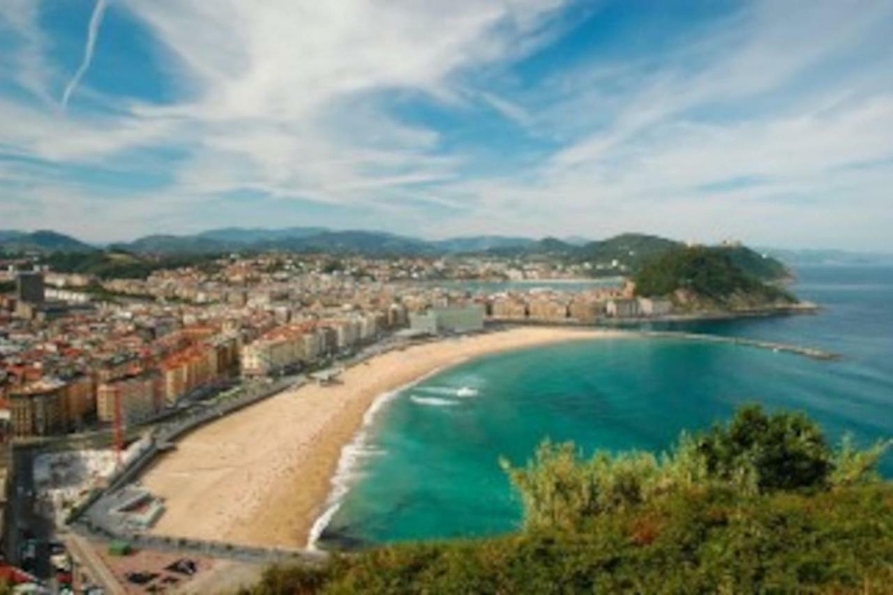 Beach Side Getaway Apartment San Sebastian Luaran gambar